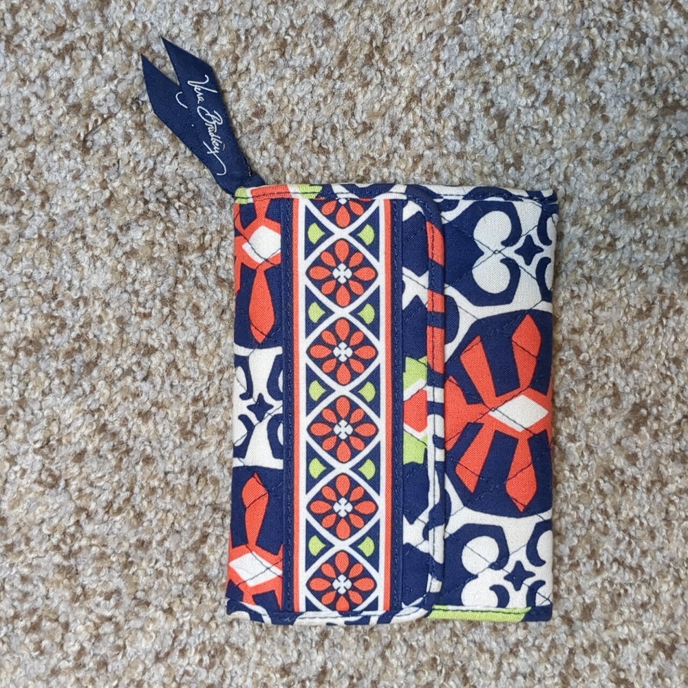 Vera Bradley floral Aztec wallet